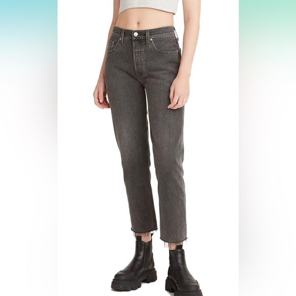NWT Levi’s Womens 501 Crop Jeans in Get Off My Cloud - Black Sz 26/26 - Picture 1 of 13